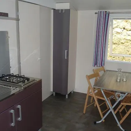 Mobil-home Pour 5 Pers., Animaux Admis - Api-1-52-2631 * Monplaisant